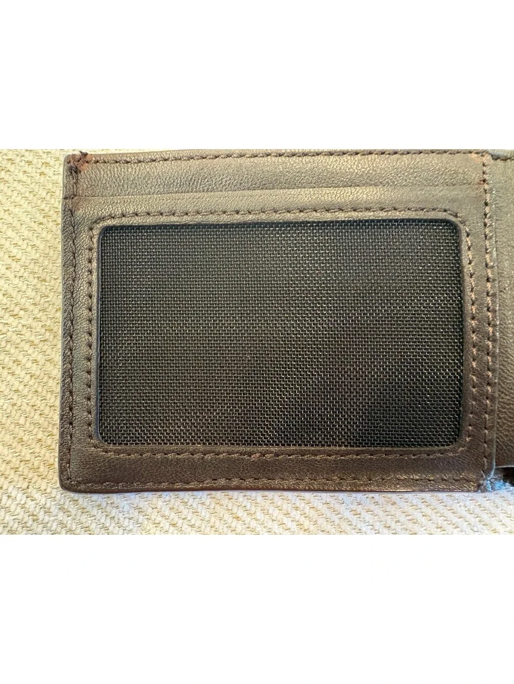 Will Leather Goods Mens Brown Pebble Grain Leather Bifold Wallet Mesh ID Window